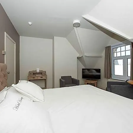 Heritage 3*